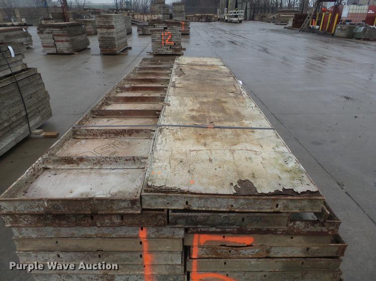 image for item DM9995 (114) concrete forms