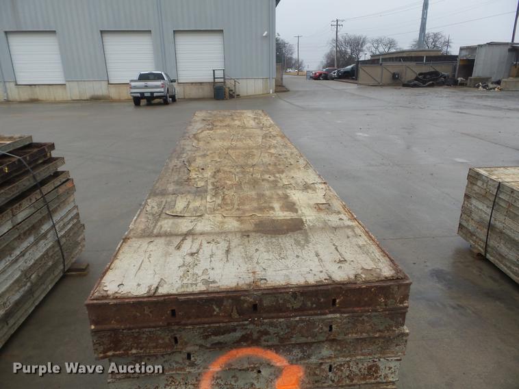 image for item DM9995 (114) concrete forms