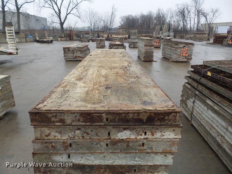 image for item DM9995 (114) concrete forms