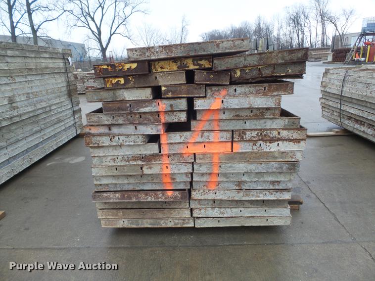 image for item DM9995 (114) concrete forms