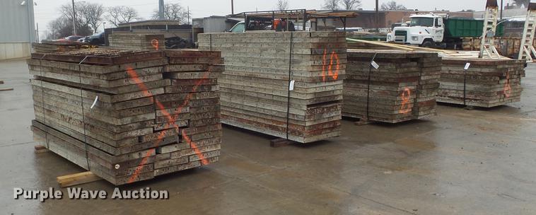 image for item DM9996 (161) concrete forms