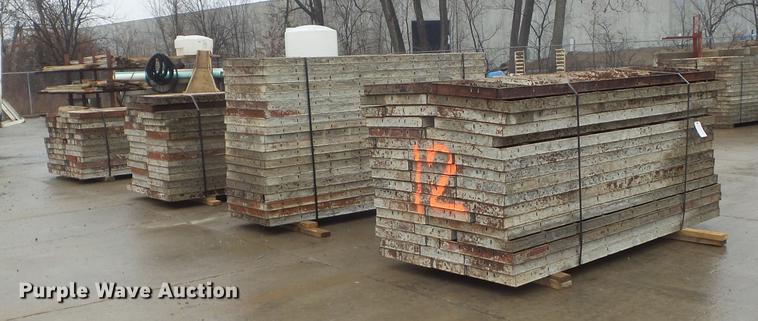 image for item DM9996 (161) concrete forms