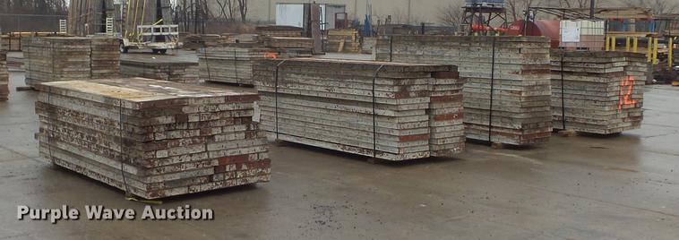 image for item DM9996 (161) concrete forms