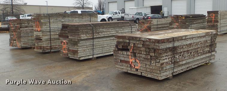 image for item DM9996 (161) concrete forms