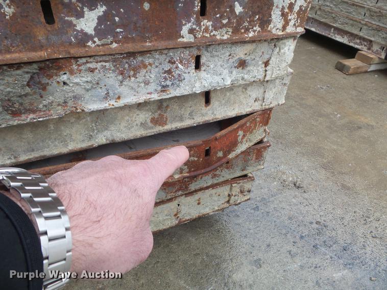 image for item DM9996 (161) concrete forms