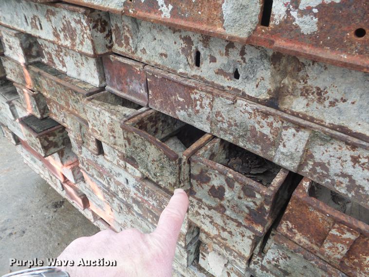 image for item DM9996 (161) concrete forms