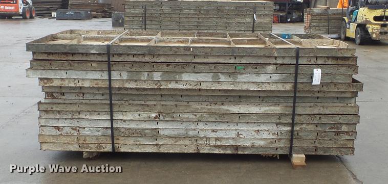 image for item DM9997 (143) concrete forms