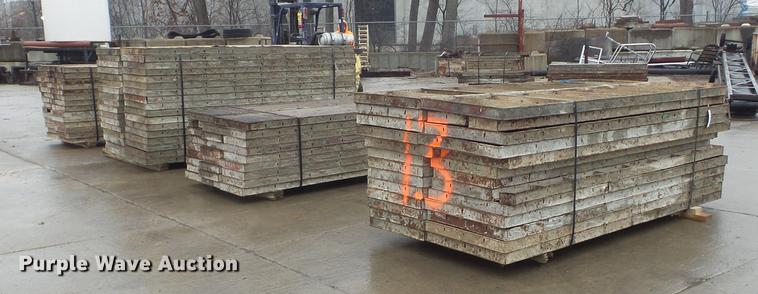 image for item DM9997 (143) concrete forms