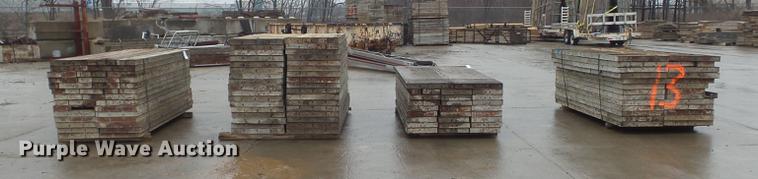 image for item DM9997 (143) concrete forms