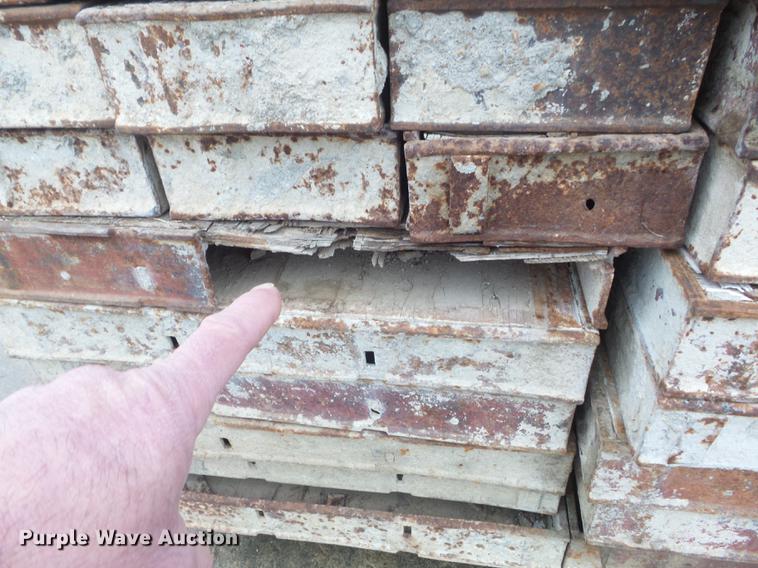 image for item DM9997 (143) concrete forms