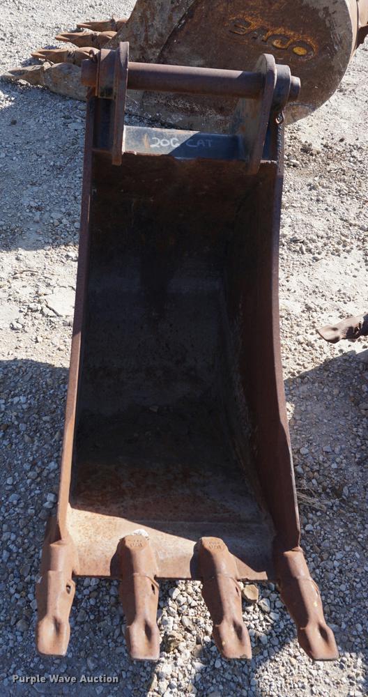 image for item DN9310 (2) Caterpillar backhoe buckets