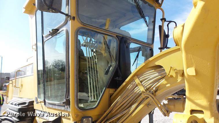 image for item DP9575 2006 Caterpillar 140H motor grader