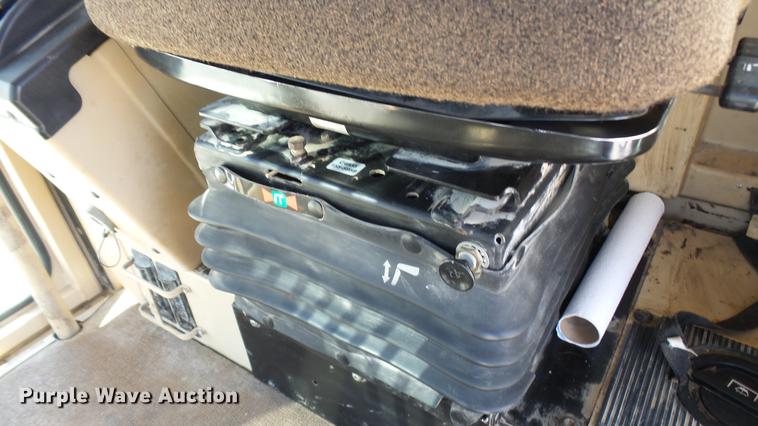 image for item DP9575 2006 Caterpillar 140H motor grader