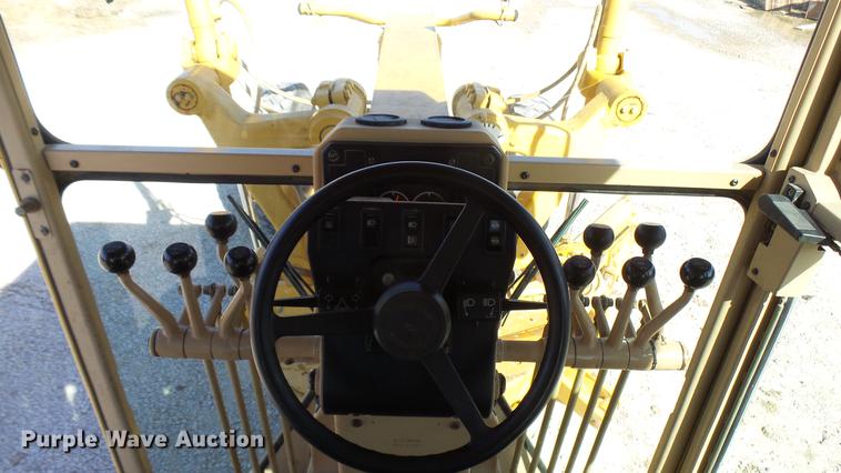 image for item DP9575 2006 Caterpillar 140H motor grader