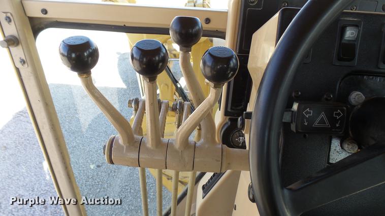 image for item DP9575 2006 Caterpillar 140H motor grader