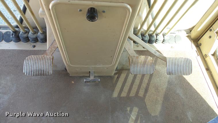 image for item DP9575 2006 Caterpillar 140H motor grader