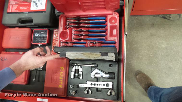 image for item DP9585 Snap-on toolbox with tools