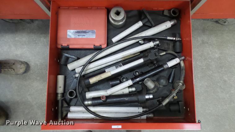 image for item DP9585 Snap-on toolbox with tools