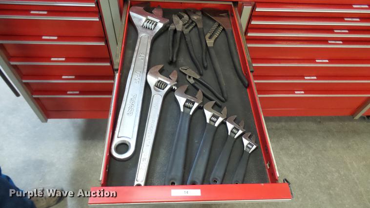 image for item DP9585 Snap-on toolbox with tools