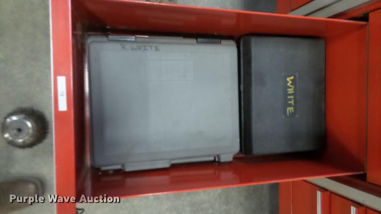 image for item DP9585 Snap-on toolbox with tools