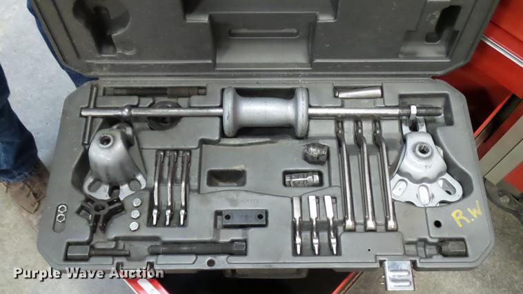 image for item DP9585 Snap-on toolbox with tools