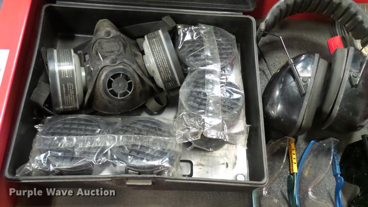 image for item DP9585 Snap-on toolbox with tools