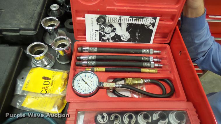 image for item DP9585 Snap-on toolbox with tools