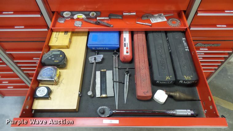 image for item DP9585 Snap-on toolbox with tools