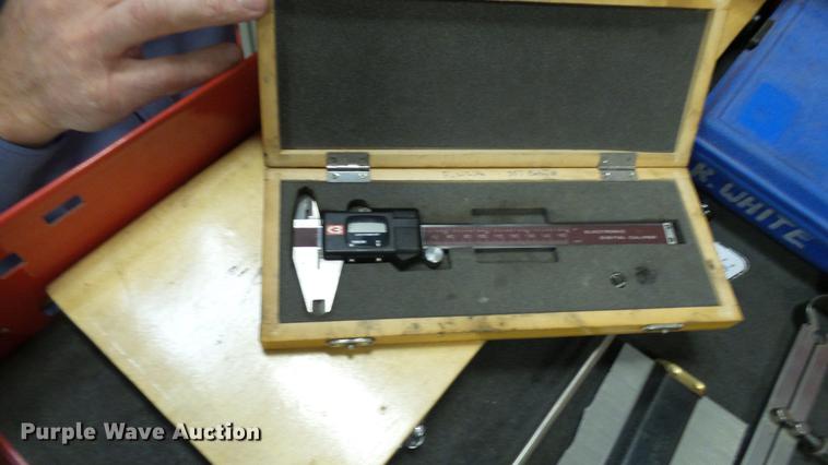 image for item DP9585 Snap-on toolbox with tools
