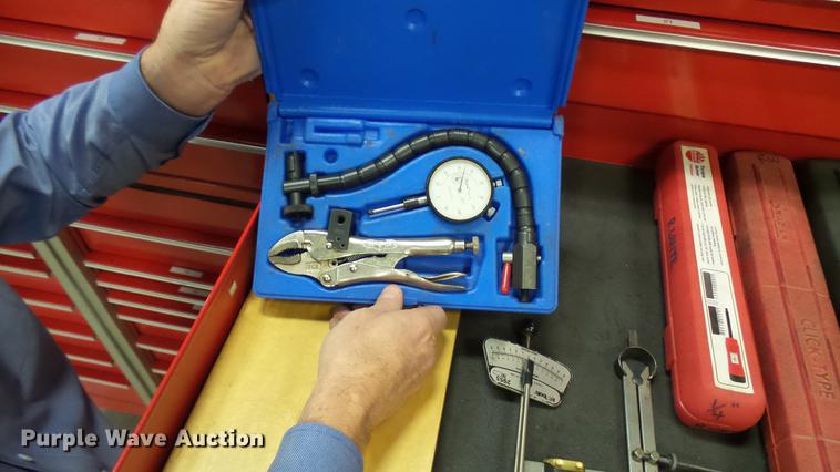 image for item DP9585 Snap-on toolbox with tools