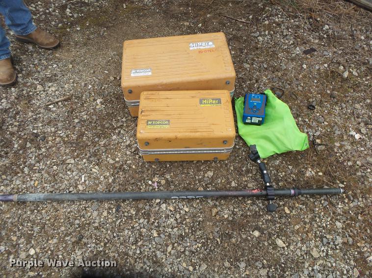 image for item DS9576 Topcon HiPer GPS