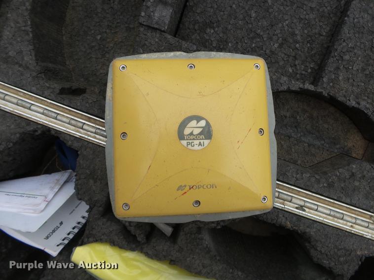 image for item DS9577 Topcon HiPer GPS