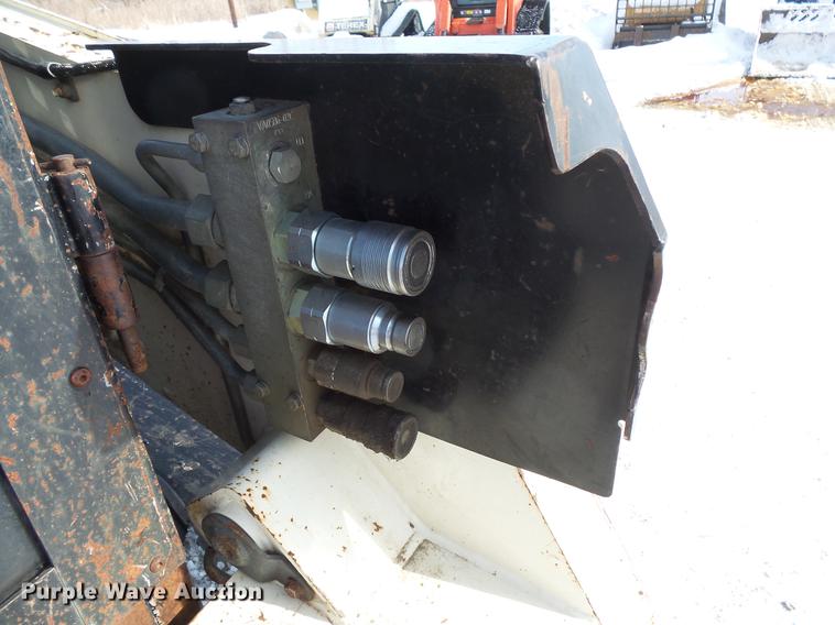 image for item DV9551 2010 Terex PT-100 skid steer