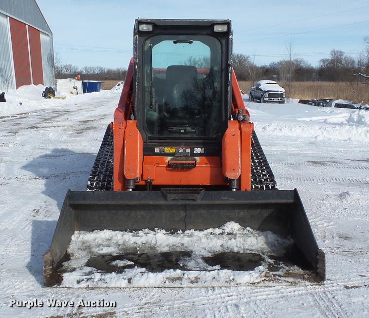 image for item DV9553 2013 Kubota SVL90-2 skid steer