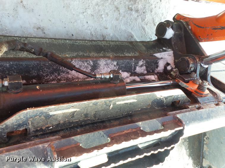 image for item DV9553 2013 Kubota SVL90-2 skid steer