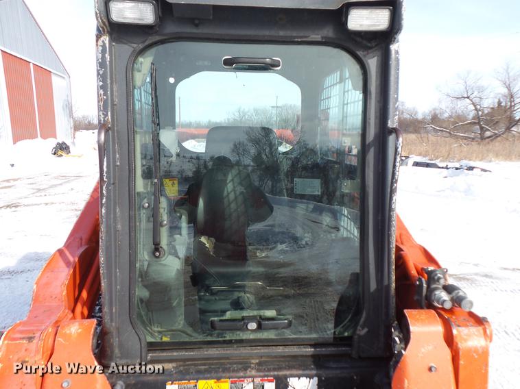 image for item DV9553 2013 Kubota SVL90-2 skid steer