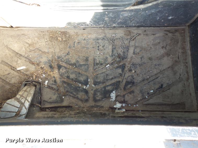 image for item DV9553 2013 Kubota SVL90-2 skid steer