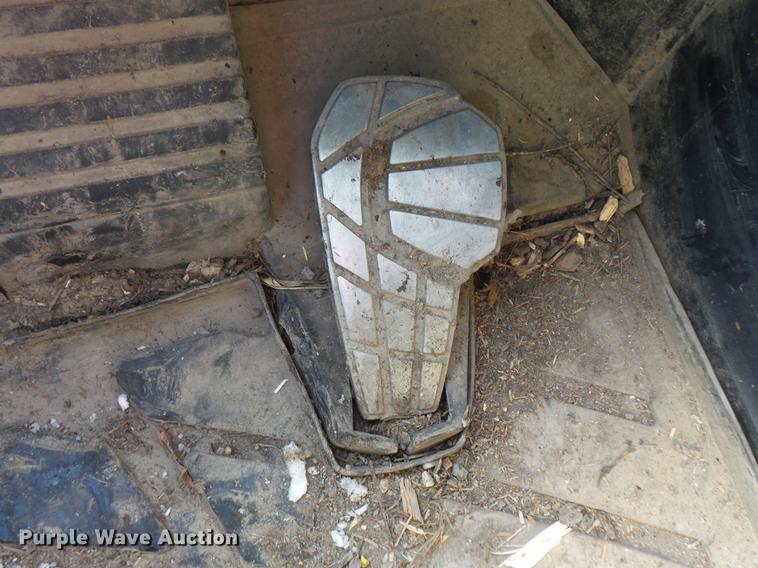 image for item DV9553 2013 Kubota SVL90-2 skid steer