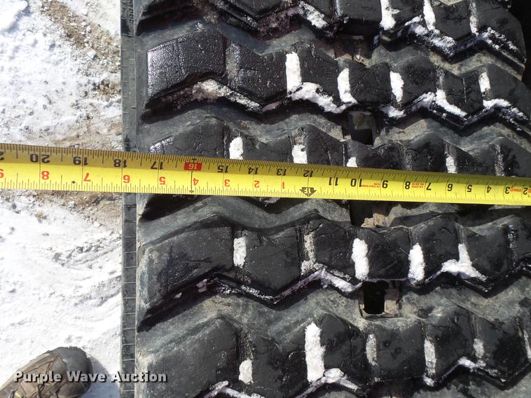 image for item DV9553 2013 Kubota SVL90-2 skid steer