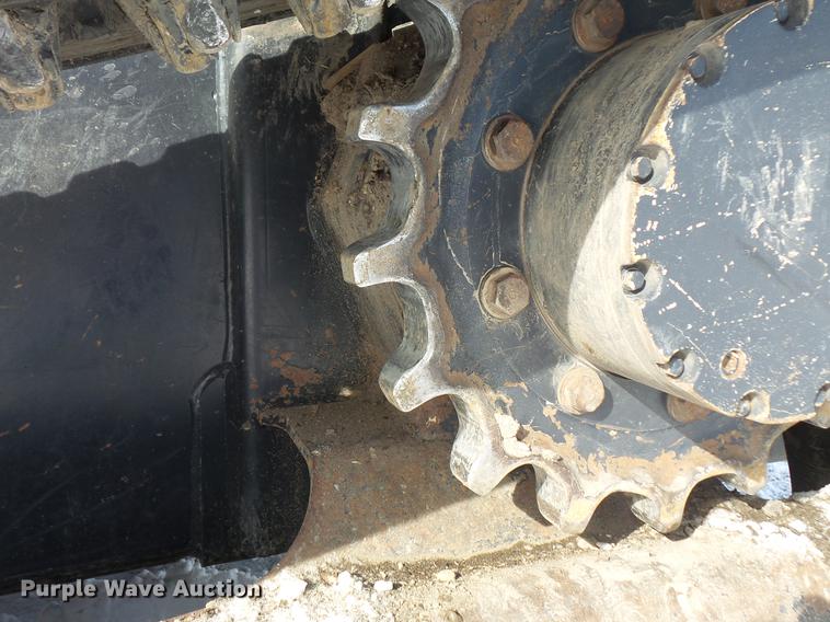 image for item DV9553 2013 Kubota SVL90-2 skid steer