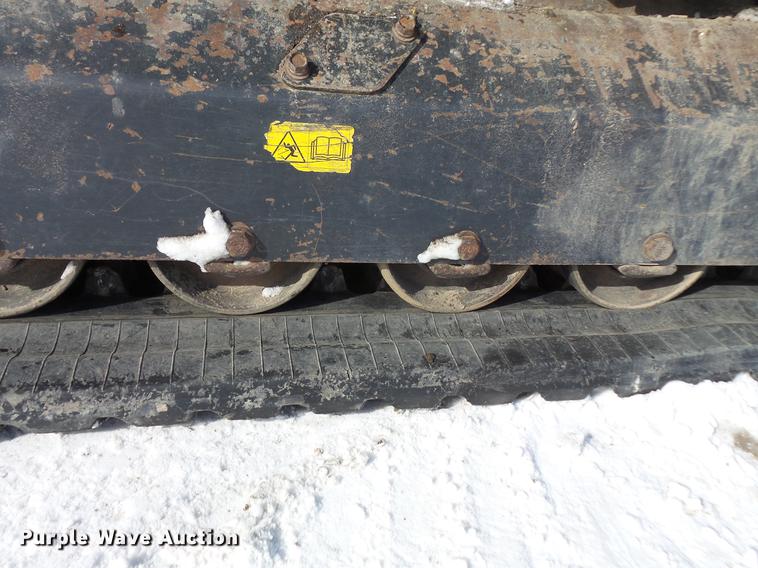 image for item DV9553 2013 Kubota SVL90-2 skid steer