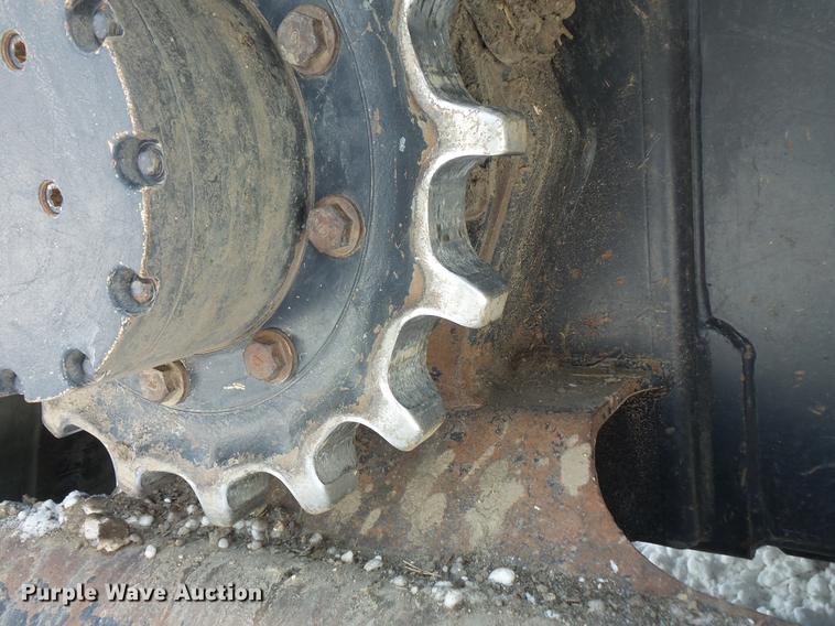 image for item DV9553 2013 Kubota SVL90-2 skid steer