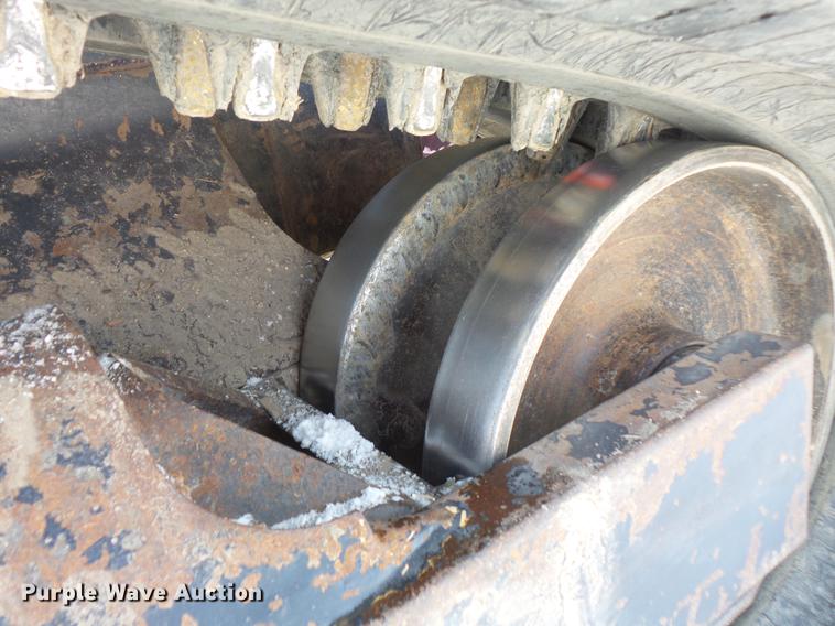 image for item DV9553 2013 Kubota SVL90-2 skid steer