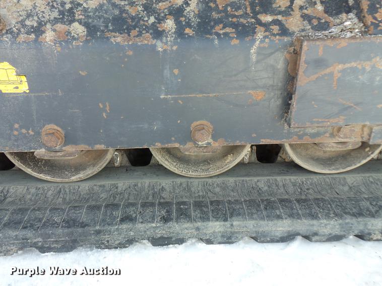 image for item DV9553 2013 Kubota SVL90-2 skid steer