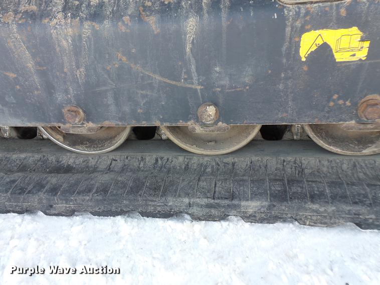 image for item DV9553 2013 Kubota SVL90-2 skid steer