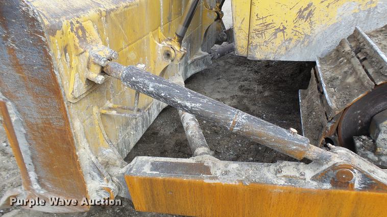 image for item DX9353 2006 Komatsu D65EX-15R dozer