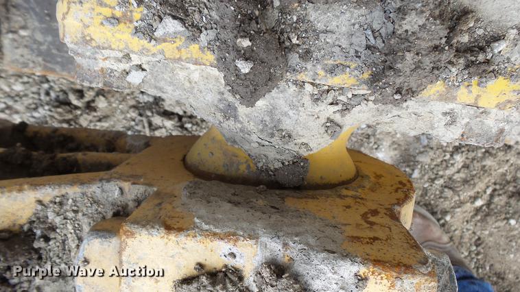 image for item DX9353 2006 Komatsu D65EX-15R dozer