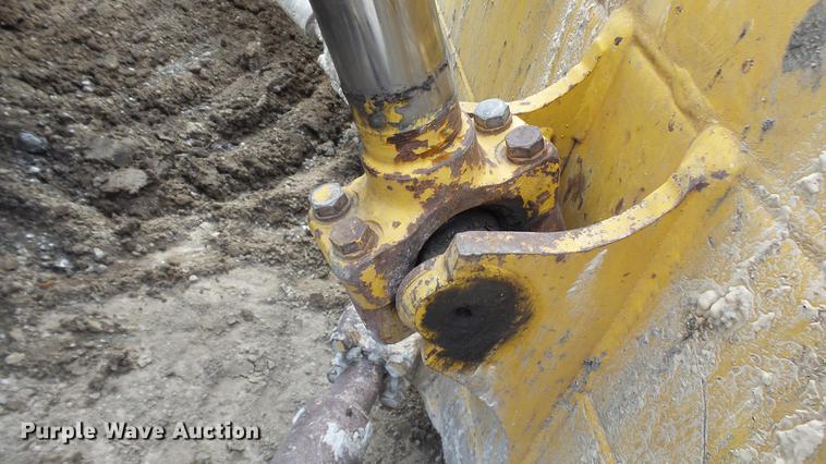 image for item DX9353 2006 Komatsu D65EX-15R dozer