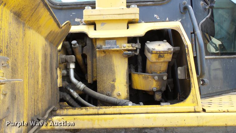 image for item DX9353 2006 Komatsu D65EX-15R dozer