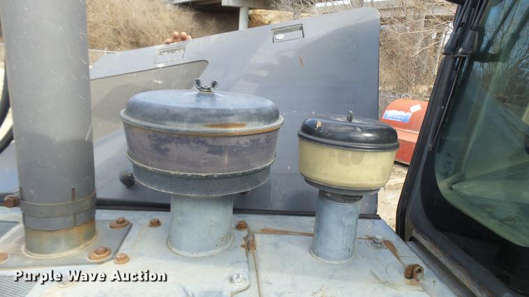 image for item DX9353 2006 Komatsu D65EX-15R dozer